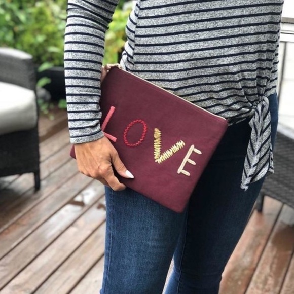 Embroidered Love Pouch - Picture 8 of 10